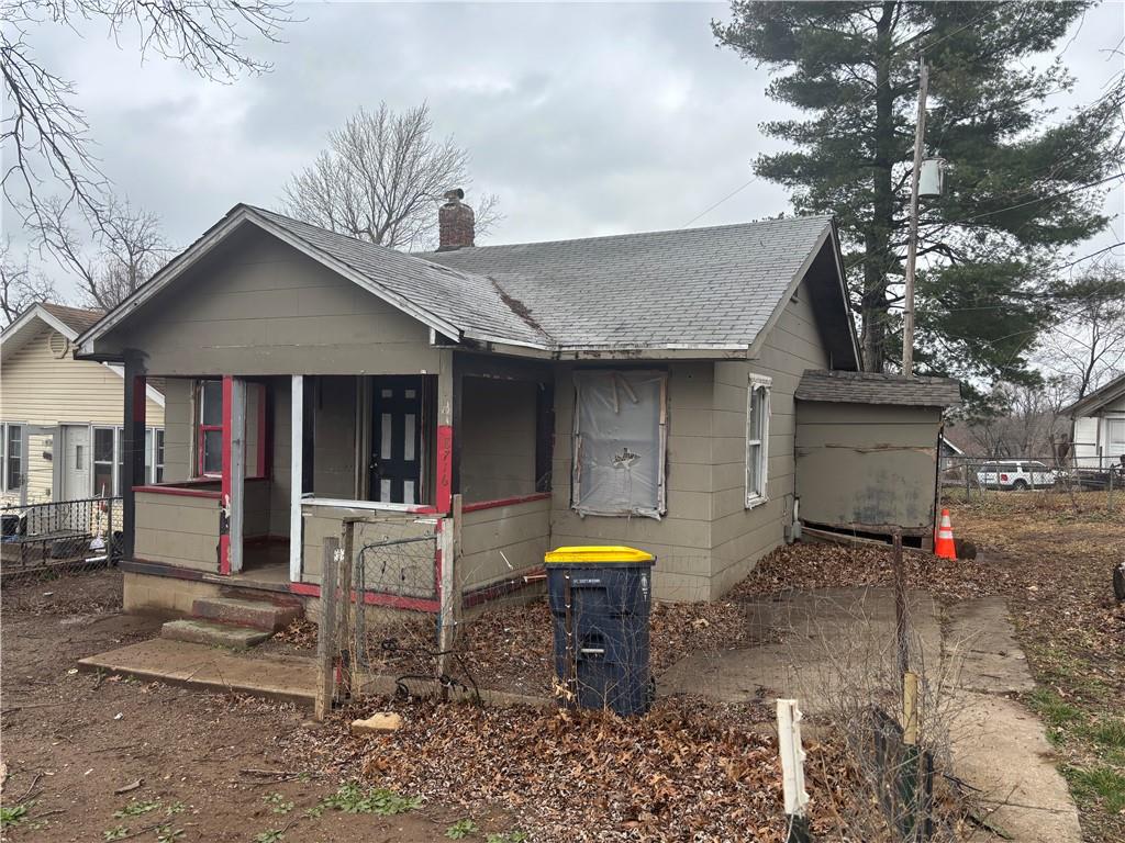 Homes for sale in Kansas City, MO | 8716 Independence Ave, Kansas City, MO 64125 | MLS# 2597941