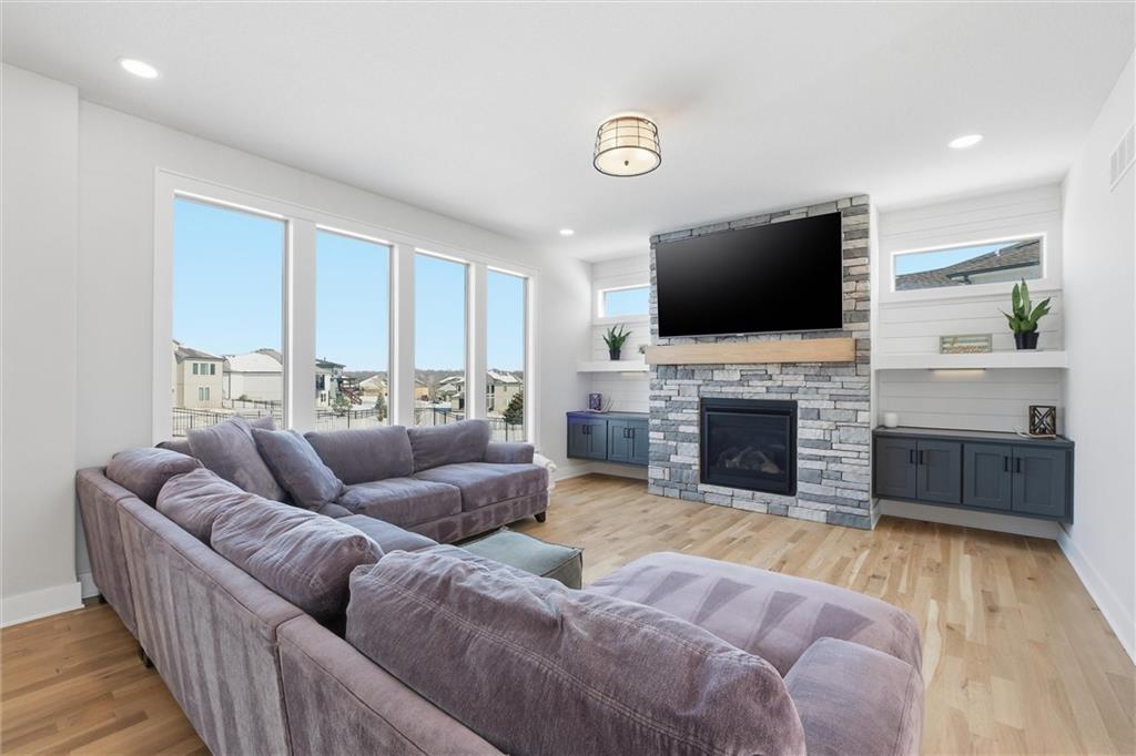 Homes for sale in Greenwood, MO | 1116 Hummingbird Ct, Greenwood, MO 64034 | MLS# 2598168