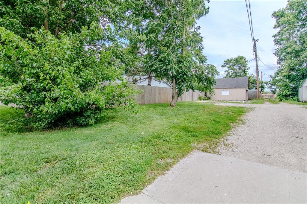Homes for sale in Sedalia, MO | 906 E 4th St, Sedalia, MO 65301 | MLS# 2598318