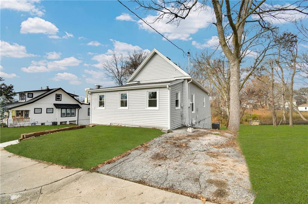 Homes for sale in Bonner Springs, KS | 309 E 2Nd St, Bonner Springs, KS 66012 | MLS# 2598413