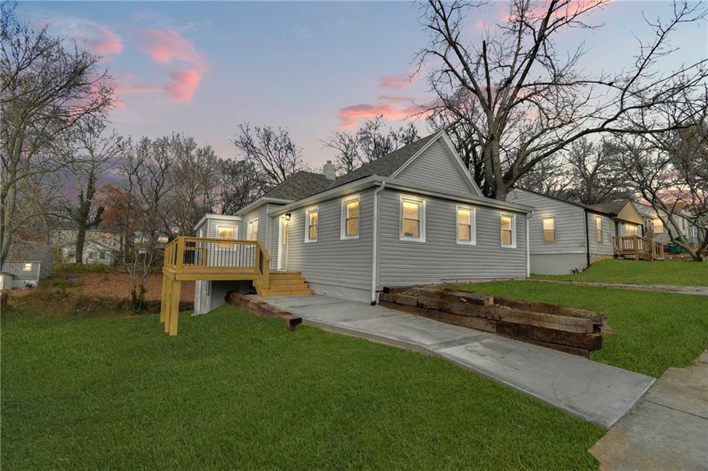 Homes for sale in Bonner Springs, KS | 309 E 2nd St, Bonner Springs, KS 66012 | MLS# 2598413
