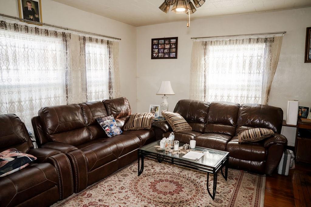 Homes for sale in Parsons, KS | 2224 Crawford Ave, Parsons, KS 67357 | MLS# 2598453