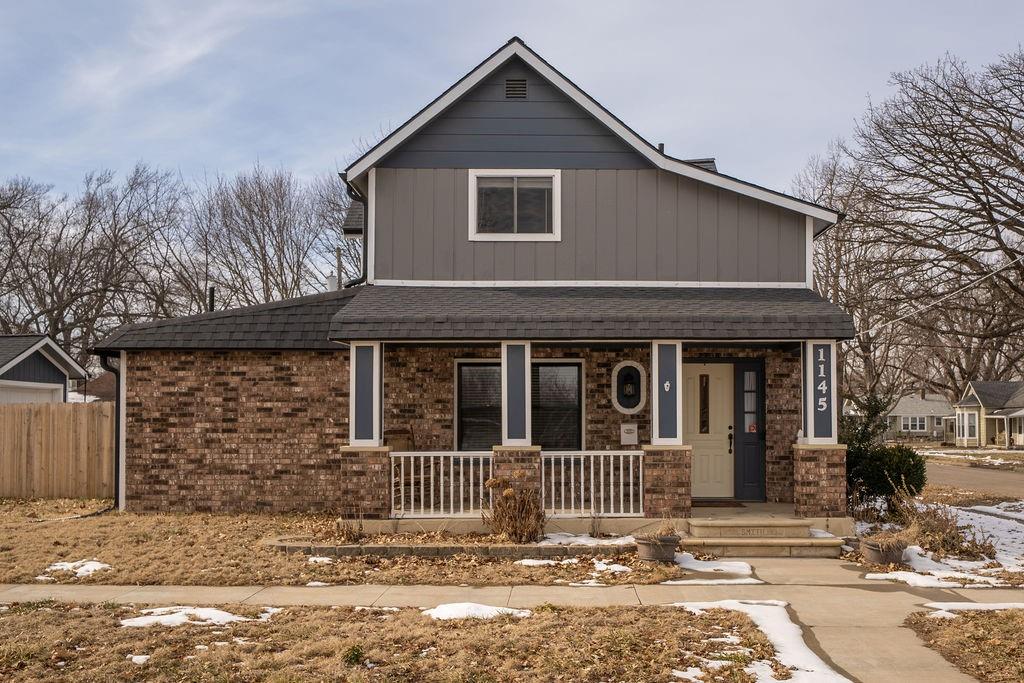 Homes for sale in Topeka, KS | 1145 Ne Winfield Ave, Topeka, KS 66616 | MLS# 2598602