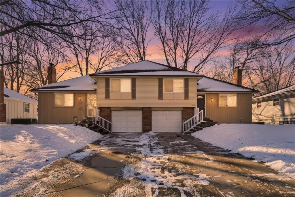 Homes for sale in Olathe, KS | 1409   1411 E Ridgeway Dr, Olathe, KS 66061 | MLS# 2598606