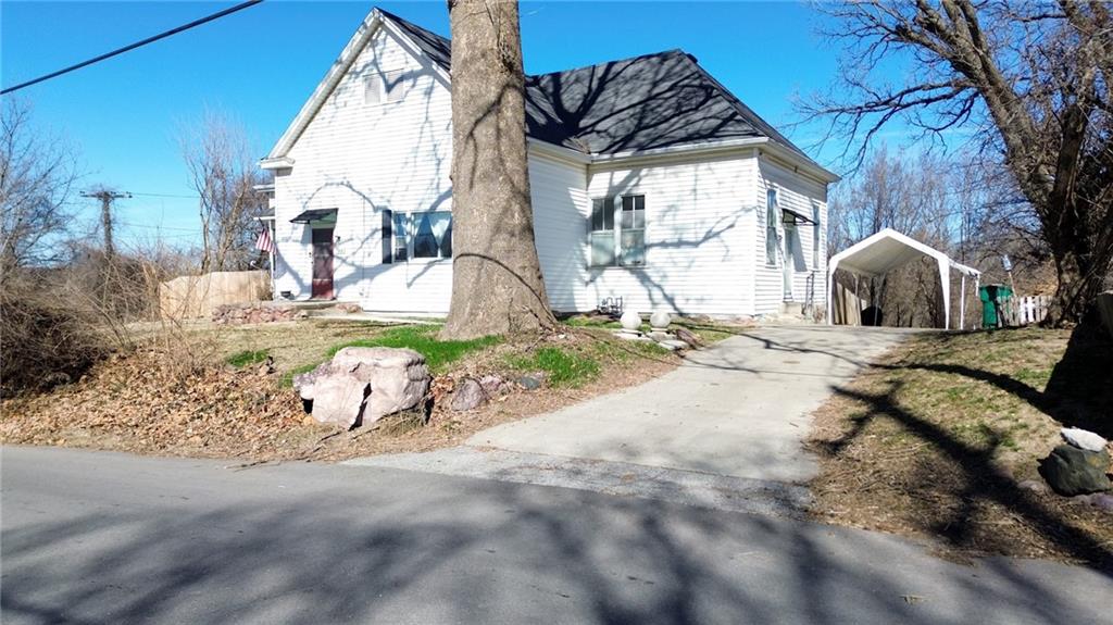 Homes for sale in St Joseph, MO | 903 Cook Rd, St Joseph, MO 64505 | MLS# 2598615