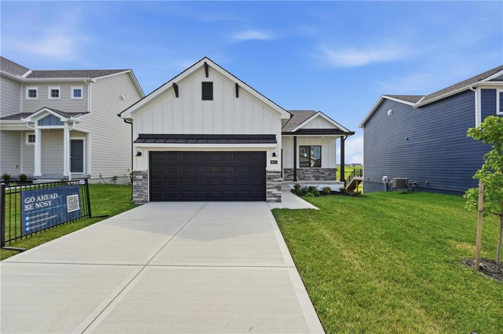 2nd image of 9637 N Colrain Ave, Kansas City, MO 64154 | MLS# 2598711
