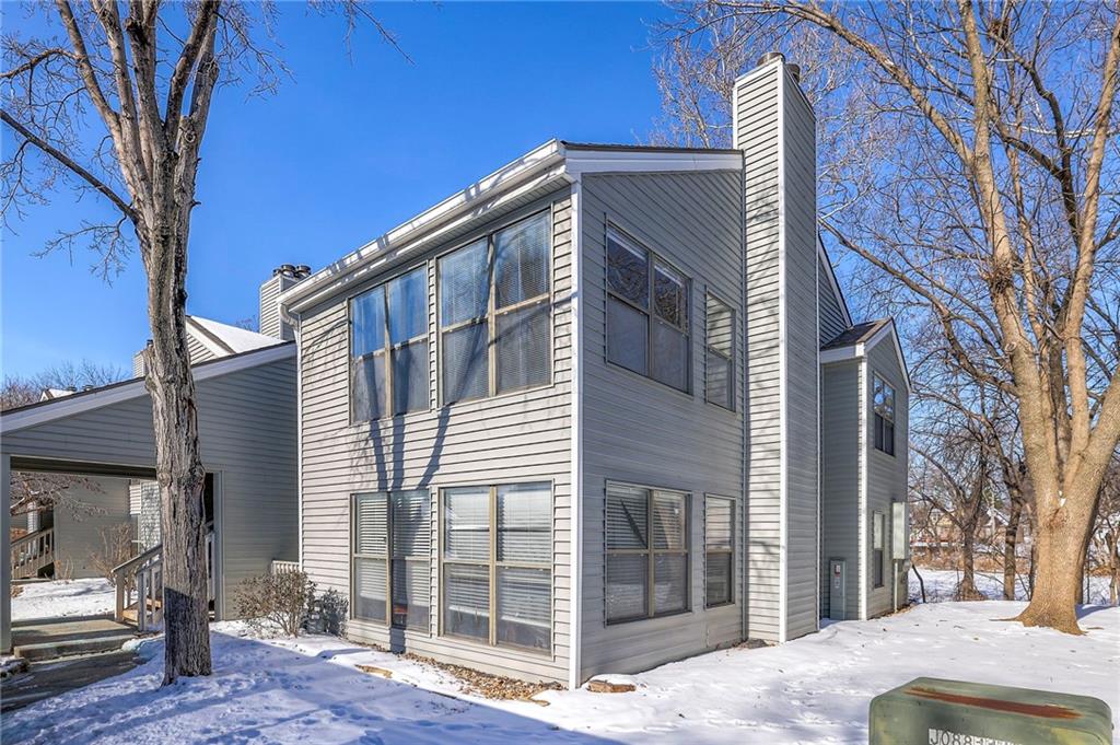 Homes for sale in Overland Park, KS | 8848 W 106th St, Overland Park, KS 66212 | MLS# 2598717