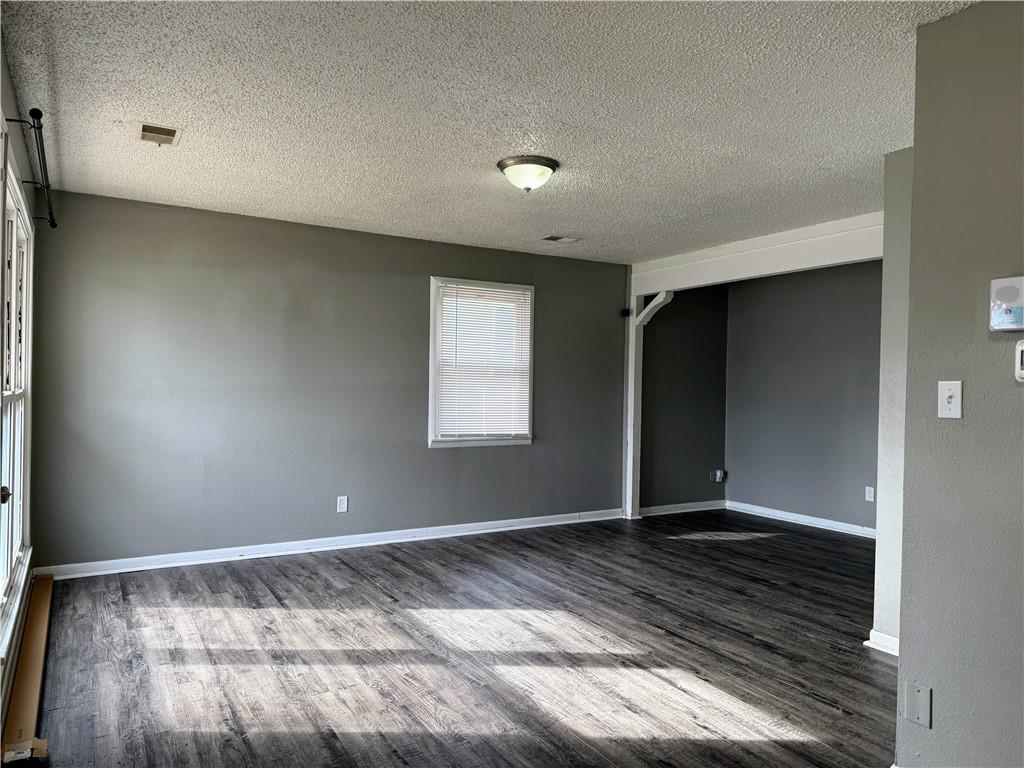 Homes for sale in Grandview, MO | 6004 E 152Nd St, Grandview, MO 64030 | MLS# 2598825