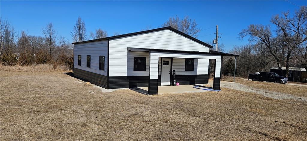 Homes for sale in Linn Valley, KS | 1 Basswood Ln, Linn Valley, KS 66040 | MLS# 2598867