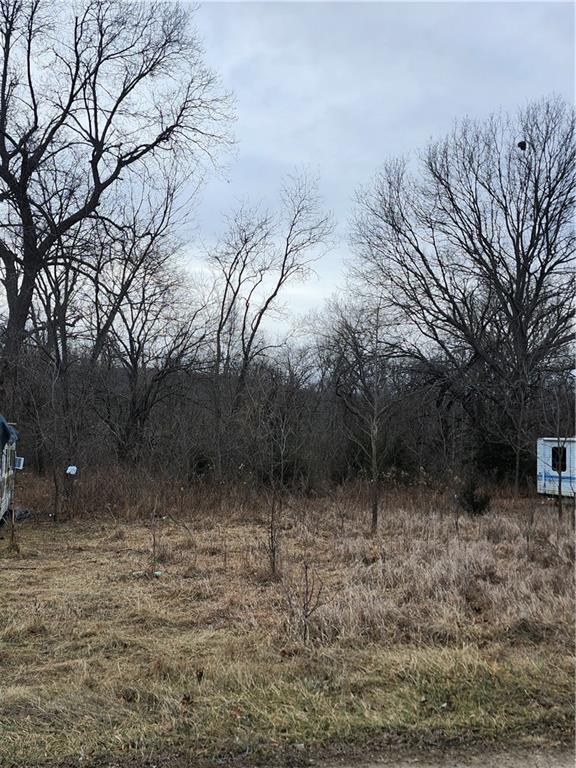 Homes for sale in Linn Valley, KS | 174 Holiday Dr, Linn Valley, KS 66040 | MLS# 2598884