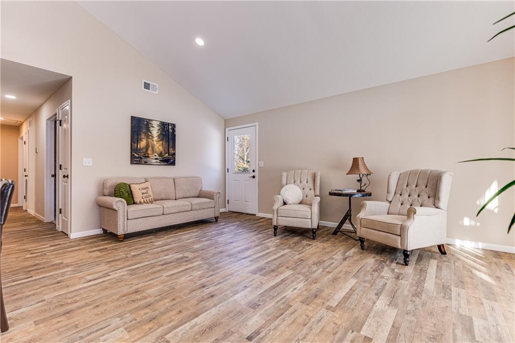 Homes for sale in Linn Valley, KS | 182 Kansas Dr, Linn Valley, KS 66040 | MLS# 2599066