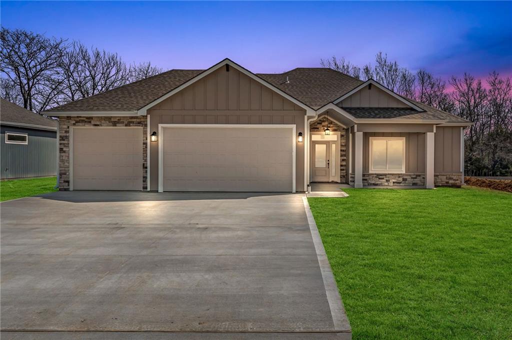 Homes for sale in Baldwin City, KS | 318 Rockers Dr, Baldwin City, KS 66006 | MLS# 2600856