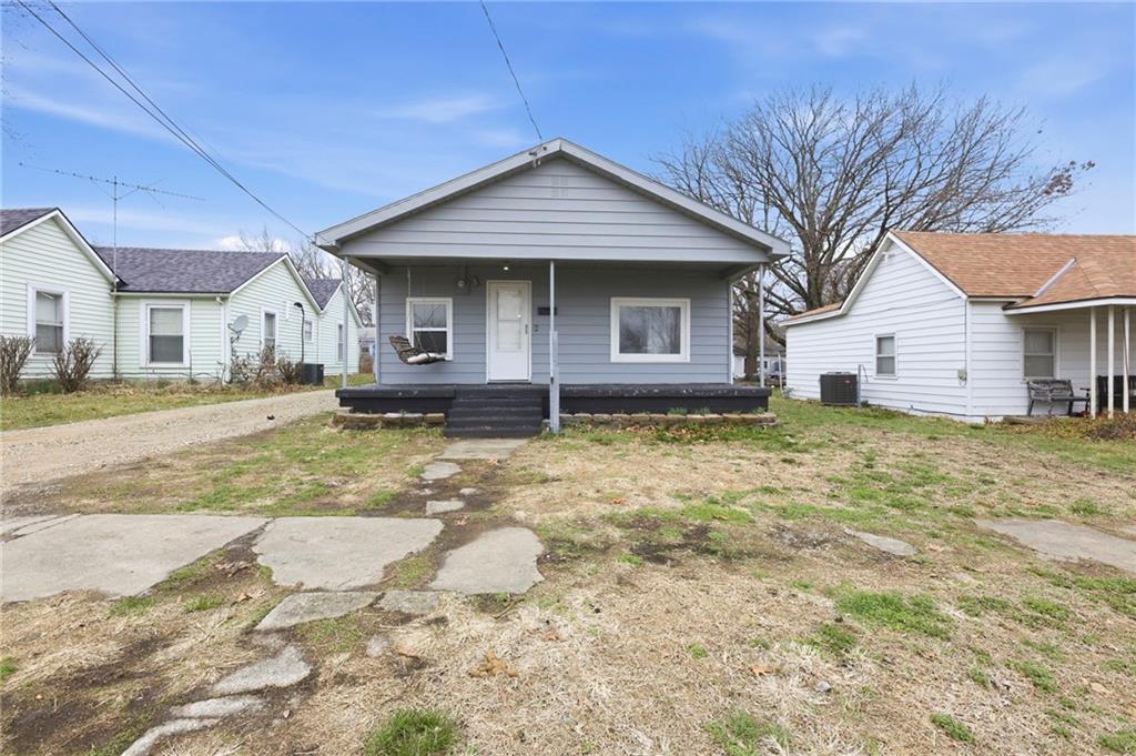 Homes for sale in Osawatomie, KS | 140 Walnut Ave, Osawatomie, KS 66064 | MLS# 2601234