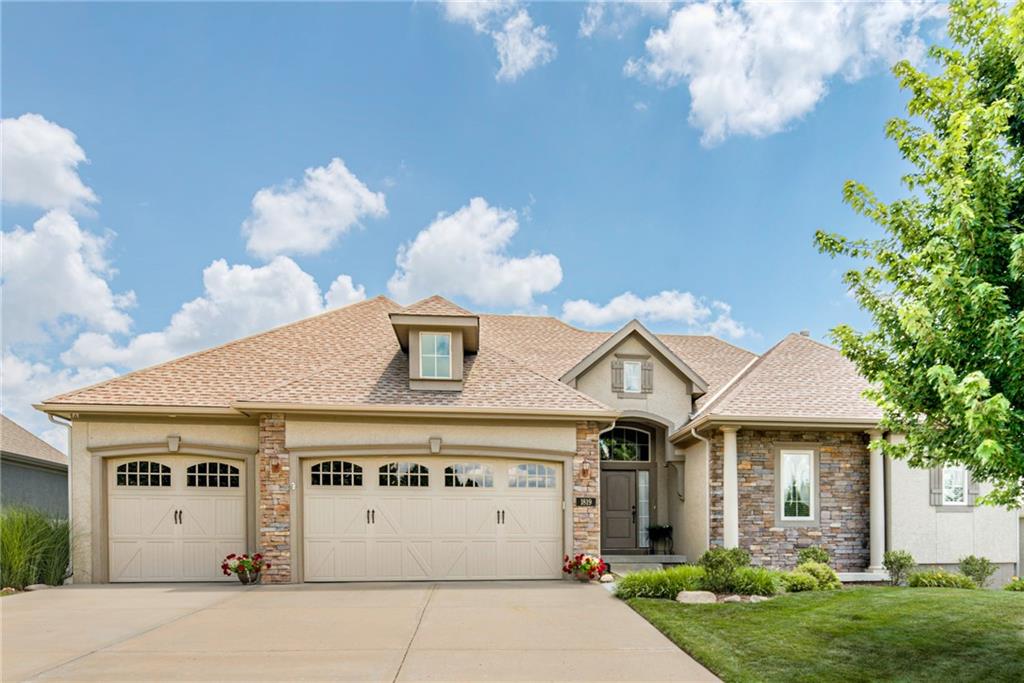 1st image of 1819 Ne 102nd Ter, Kansas City, MO 64155 | MLS# 2602014