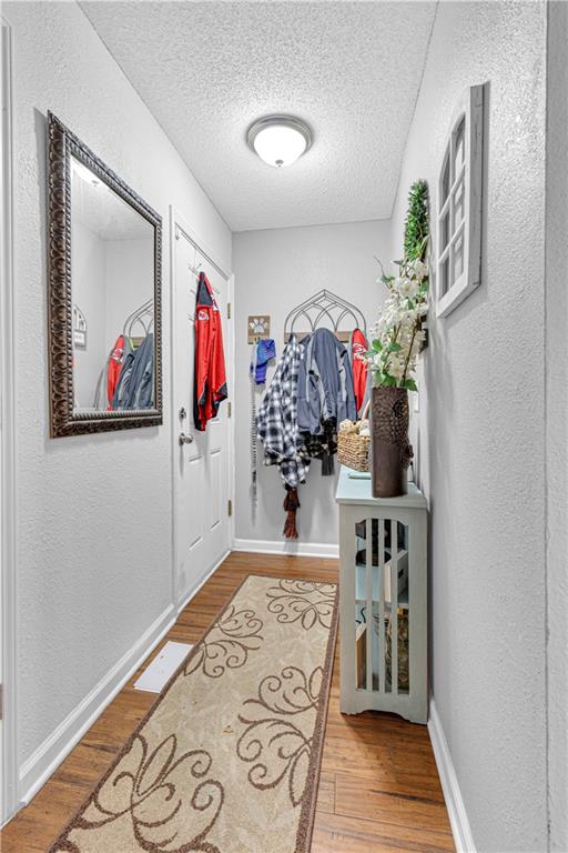 Homes for sale in Olathe, KS | 1426 E Mart Way Cir #C, Olathe, KS 66061 | MLS# 2602562