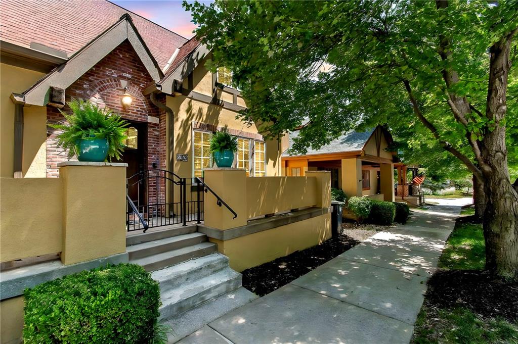 1st image of 9008 Ne 80th St, Kansas City, MO 64158 | MLS# 2602581