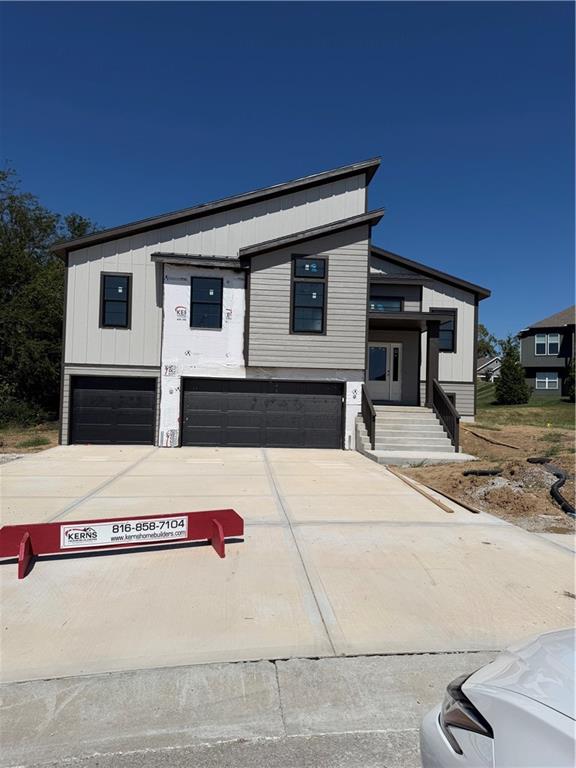 Photo 1 of Single family home for sale at 1202 Ne 122nd Street, Kansas City, MO 64165 | MLS# 2602584 | Listing updated on 2026-09-03