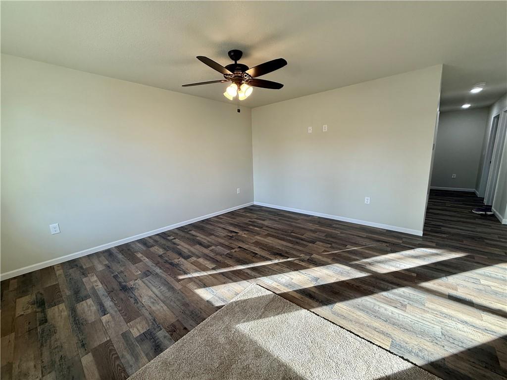 Homes for sale in Ottawa, KS | 112 S Elm St, Ottawa, KS 66067 | MLS# 2602700