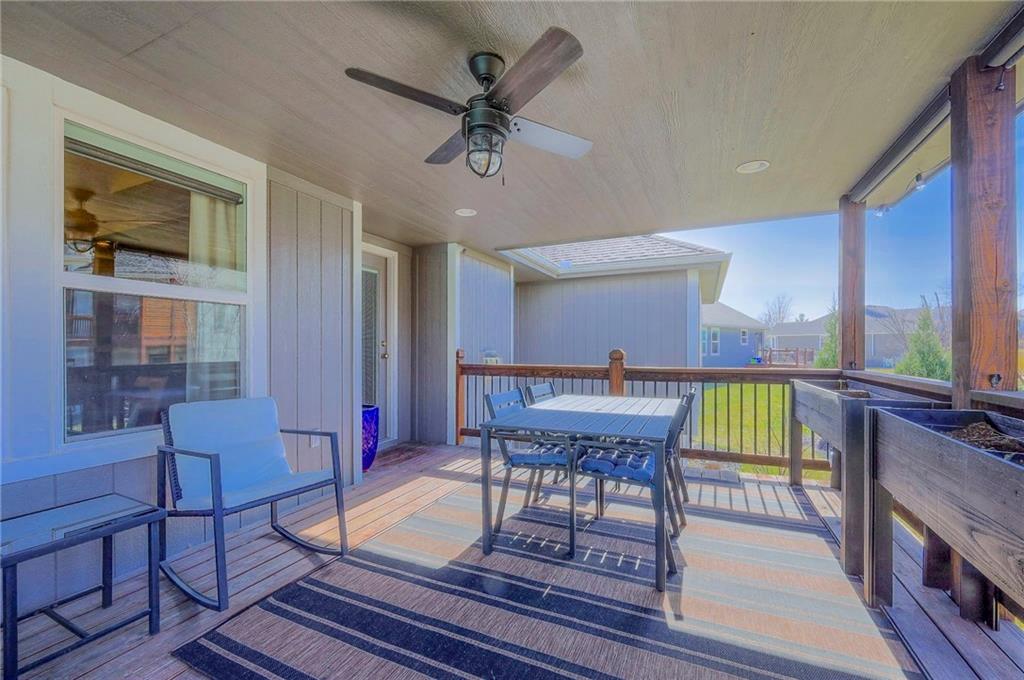 Homes for sale in Basehor, KS | 800 154th Pl, Basehor, KS 66007 | MLS# 2602918