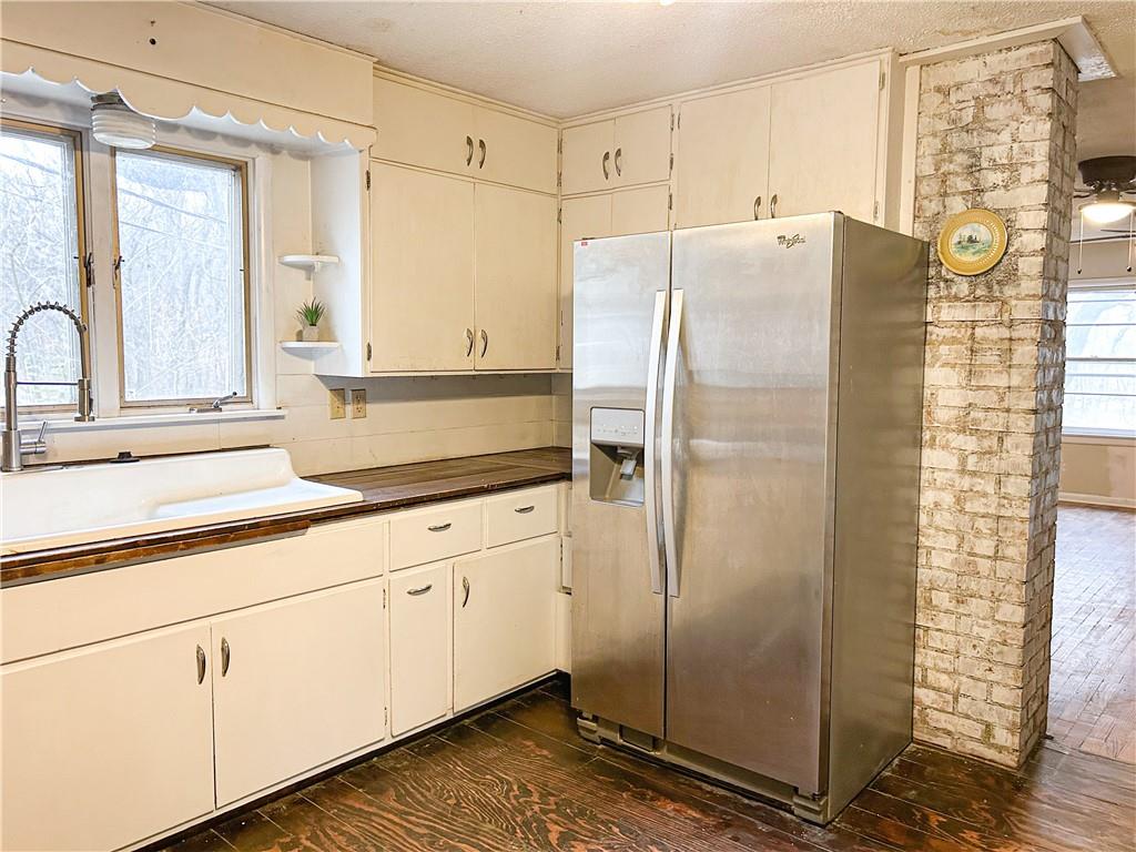 Homes for sale in Mound City, KS | 421 S 1St St, Mound City, KS 66056 | MLS# 2602965