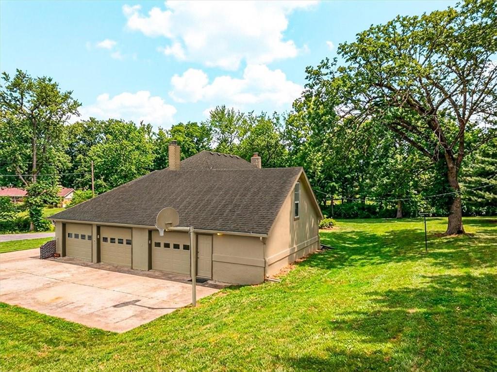 Homes for sale in Kansas City, MO | 900 Ne Barnes Ave, Kansas City, MO 64118 | MLS# 2603017