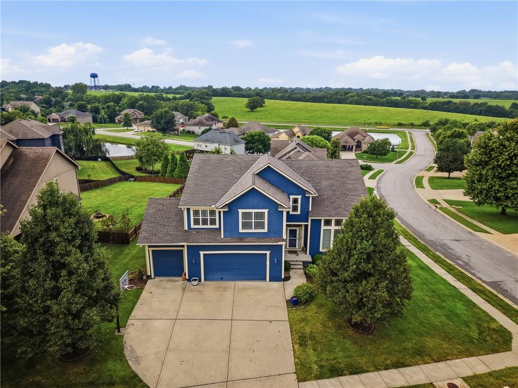 4th image of 1217 Hampton Dr, Raymore, MO 64083 | MLS# 2603323