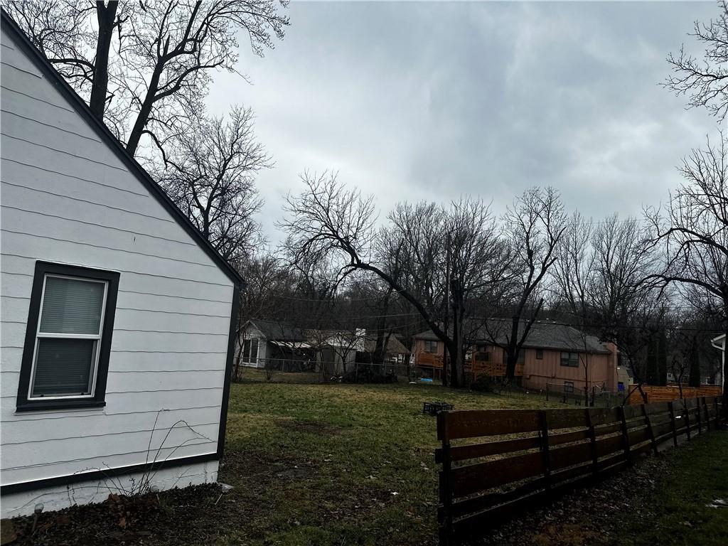 Homes for sale in Overland Park, KS | 8510 Grandview Ln, Overland Park, KS 66212 | MLS# 2603493