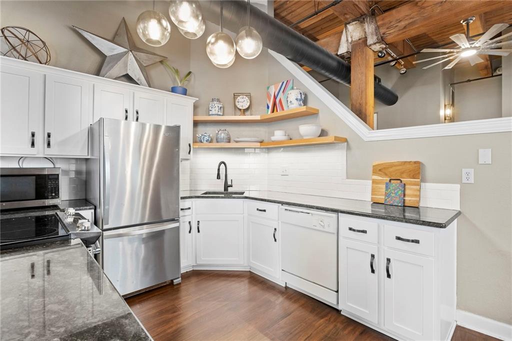 Homes for sale in Kansas City, MO | 308 W 8Th St #401, Kansas City, MO 64105 | MLS# 2603621