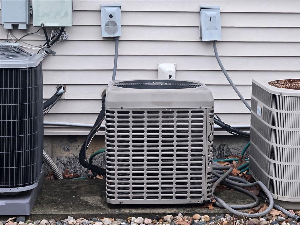 Homes for sale in Independence, MO | 17201 E 32nd Unit 9 St #9, Independence, MO 64055 | MLS# 2603721