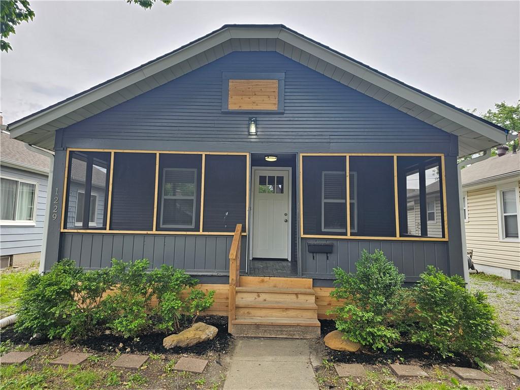 Homes for sale in North Kansas City, MO | 1229 E 24th Ave, North Kansas City, MO 64116 | MLS# 2603845