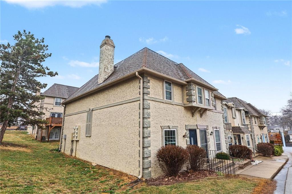 Homes for sale in Overland Park, KS | 8334 Metcalf Ave, Overland Park, KS 66212 | MLS# 2604238