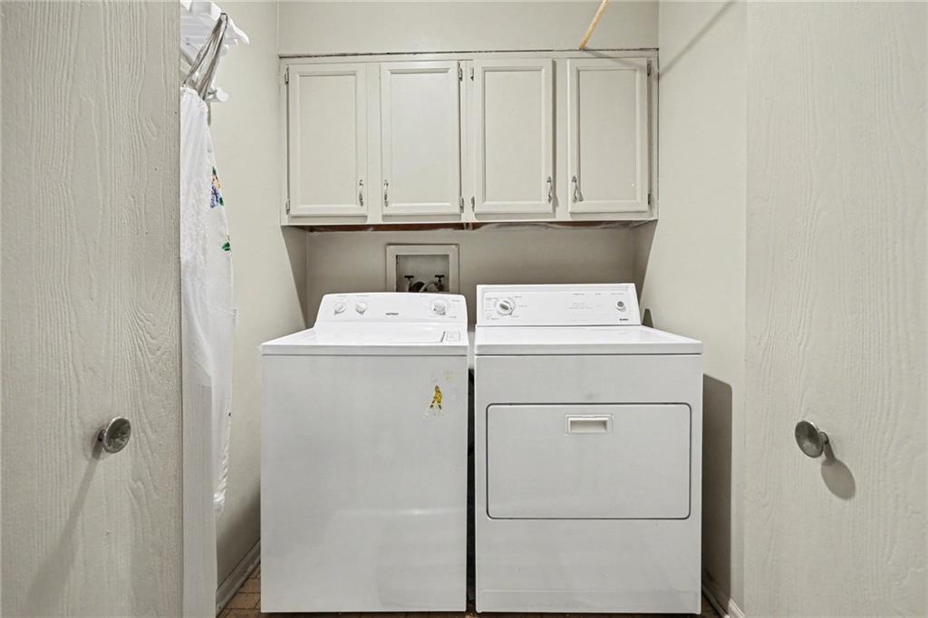 Homes for sale in Overland Park, KS | 8334 Metcalf Ave, Overland Park, KS 66212 | MLS# 2604238