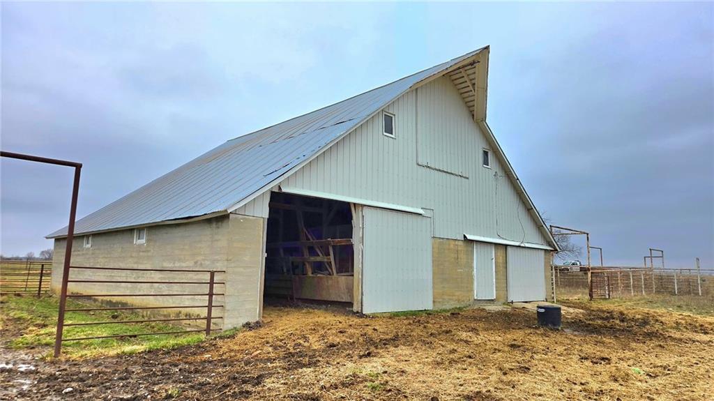 Homes for sale in Prescott, KS | 16494 E 300 Rd, Prescott, KS 66767 | MLS# 2604945