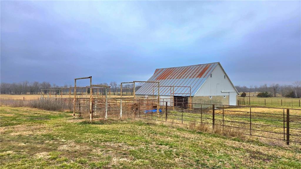 Homes for sale in Prescott, KS | 16494 E 300 Rd, Prescott, KS 66767 | MLS# 2604945