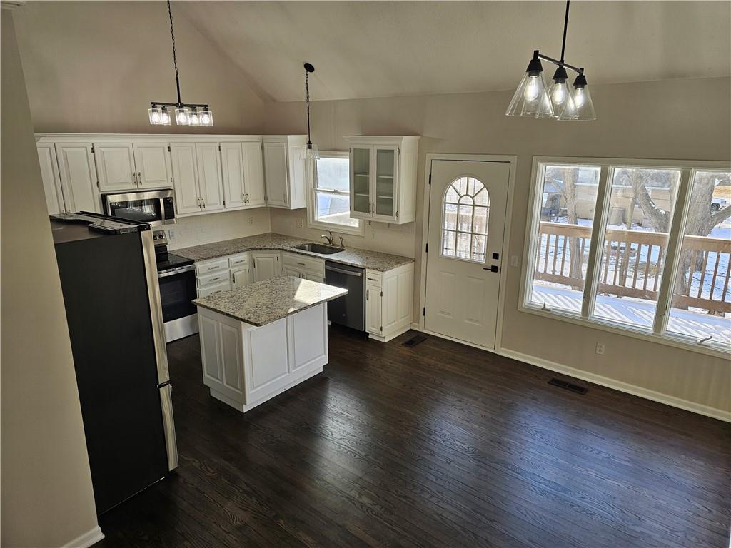 Homes for sale in Smithville, MO | 108 Cedar St, Smithville, MO 64089 | MLS# 2605035