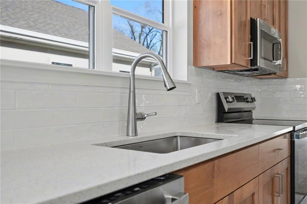 Homes for sale in Eudora, KS | 1232 Walnut St, Eudora, KS 66025 | MLS# 2605130