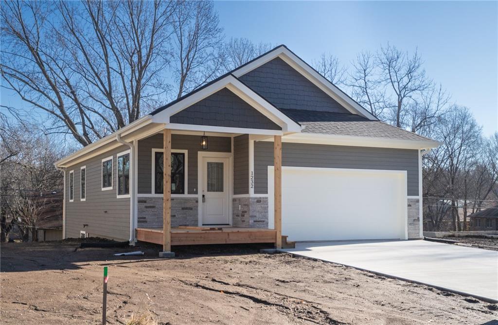 Homes for sale in Eudora, KS | 1232 Walnut St, Eudora, KS 66025 | MLS# 2605130