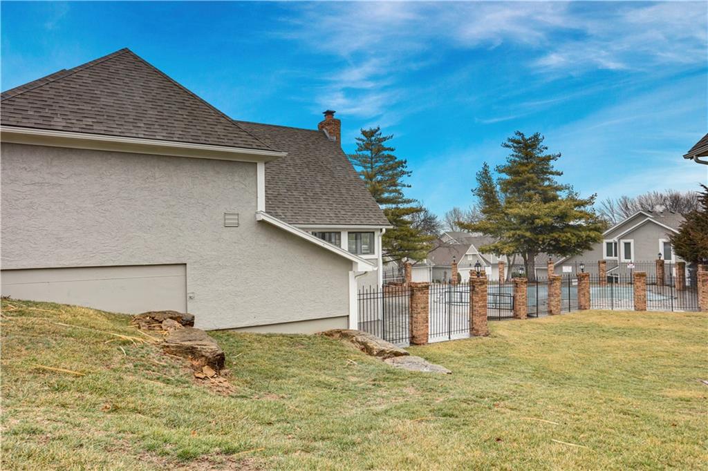 Homes for sale in Shawnee, KS | 13825 W 58Th Ter #6, Shawnee, KS 66216 | MLS# 2605169