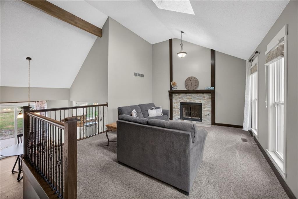 Homes for sale in Olathe, KS | 14014 S Cottonwood Dr, Olathe, KS 66062 | MLS# 2605244