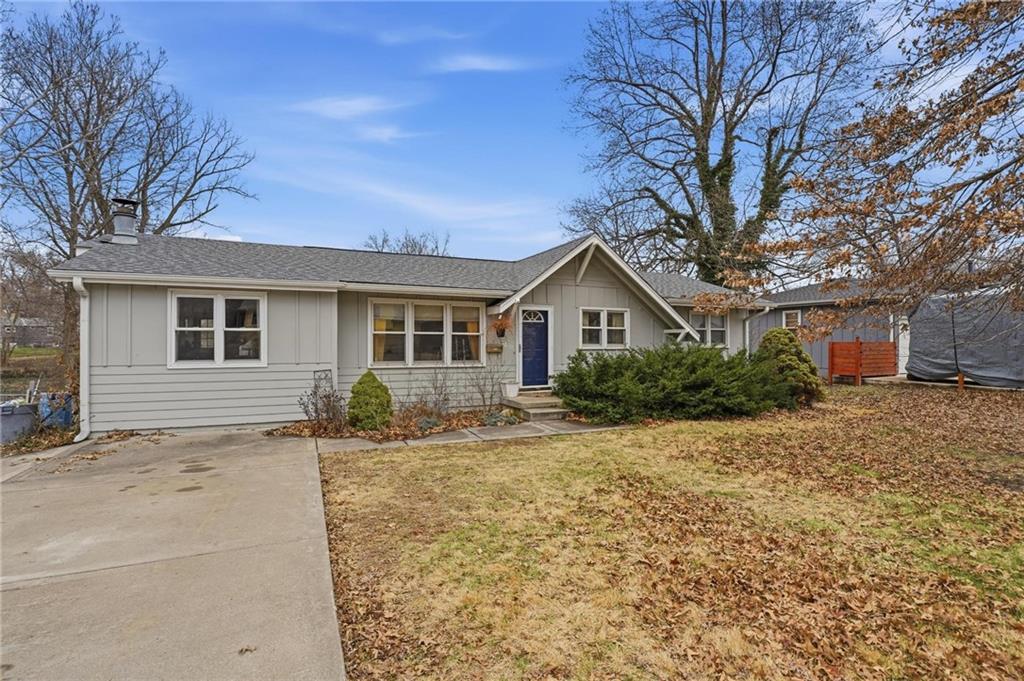 Homes for sale in Gladstone, MO | 6115 N Michigan Ave, Gladstone, MO 64118 | MLS# 2605267