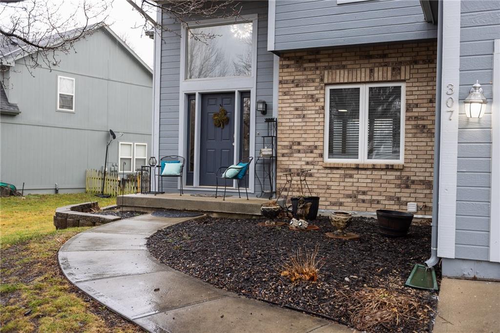 Homes for sale in Kearney, MO | 307 W 11th Ter, Kearney, MO 64060 | MLS# 2605455