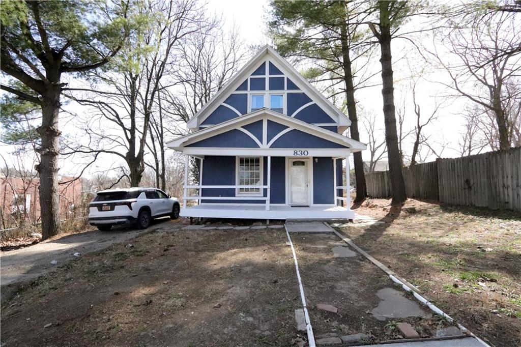 Homes for sale in Atchison, KS | 830 Unity St, Atchison, KS 66002 | MLS# 2605516