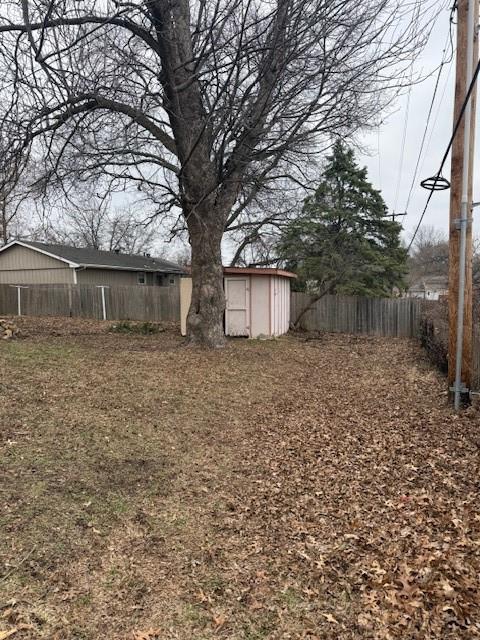 Homes for sale in Lawrence, KS | 1715 W 25th St, Lawrence, KS 66046 | MLS# 2605604