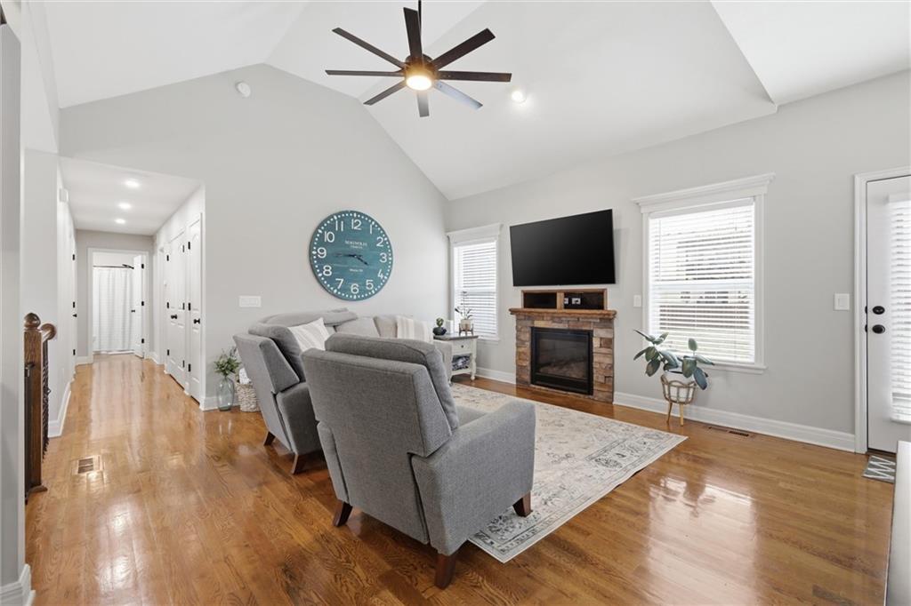 Homes for sale in Basehor, KS | 16640 Ruby Wy, Basehor, KS 66007 | MLS# 2605705