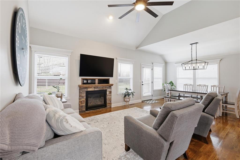 Homes for sale in Basehor, KS | 16640 Ruby Wy, Basehor, KS 66007 | MLS# 2605705