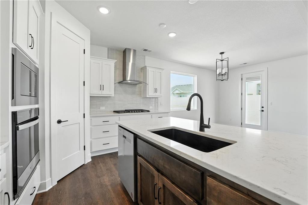 Homes for sale in Basehor, KS | 1412 N 162nd Ter, Basehor, KS 66007 | MLS# 2605736