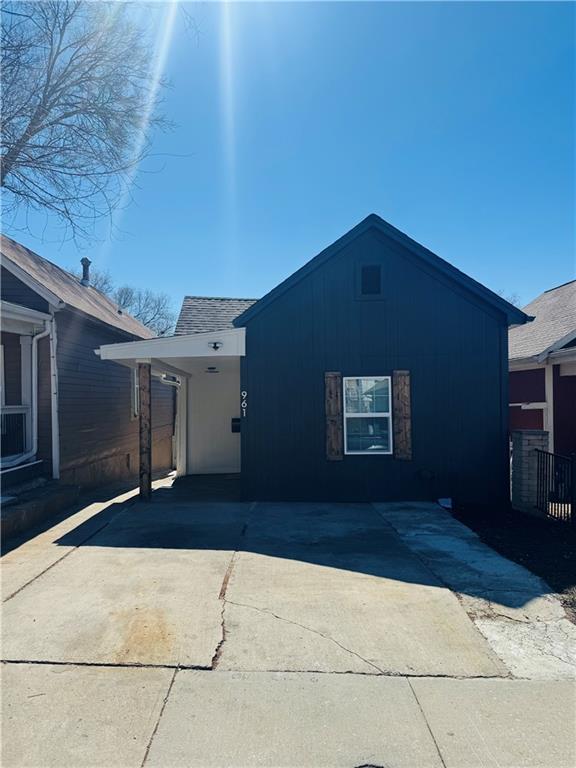 Homes for sale in Kansas City, KS | 961 Tenny Ave, Kansas City, KS 66101 | MLS# 2605932