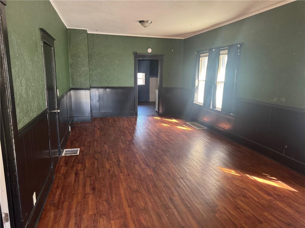 Homes for sale in Independence, MO | 324 W Southside Blvd, Independence, MO 64055 | MLS# 2605973