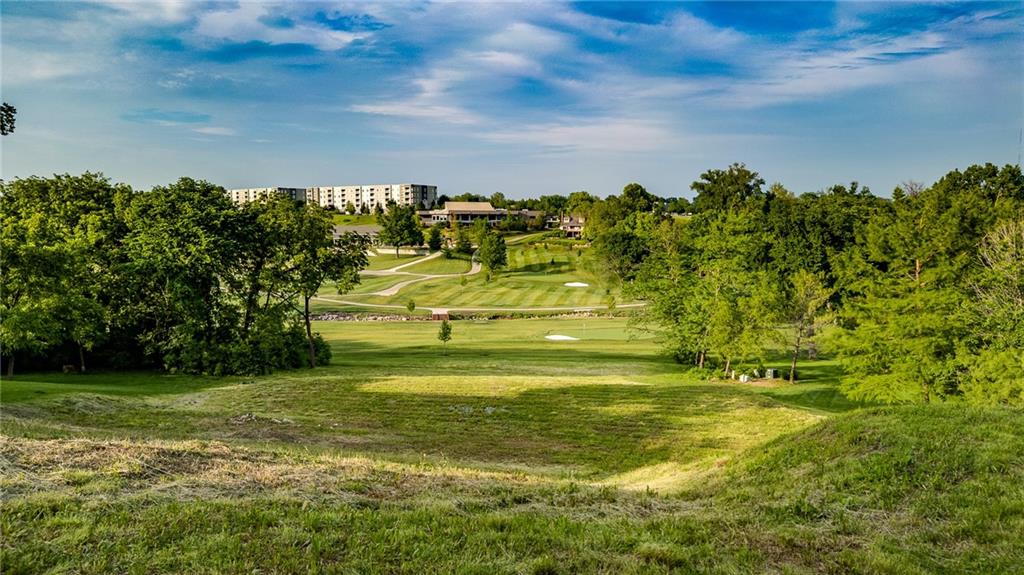 Homes for sale in Lawrence, KS | 4206 Nicklaus Dr, Lawrence, KS 66047 | MLS# 2606005