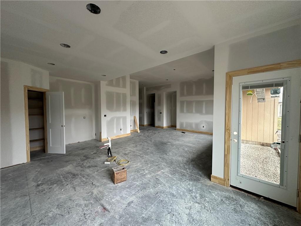 Homes for sale in Wellsville, KS | 405 Ash St, Wellsville, KS 66092 | MLS# 2606021